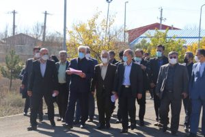 وزیر نیرو از طرح‌های توسعه‌ای آب و برق بازدید کرد