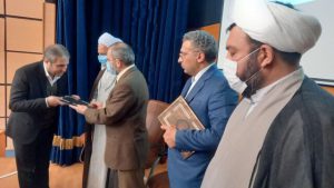 قایق نظام اداری شهرستان‌ها را پارو نمی‌زنیم بلکه سکانداری می‌کنیم