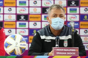 تبریک سال نو میلادی به زبان فارسی توسط «اسکوچیچ» – پایگاه علنی | اخبار ایران و جهان